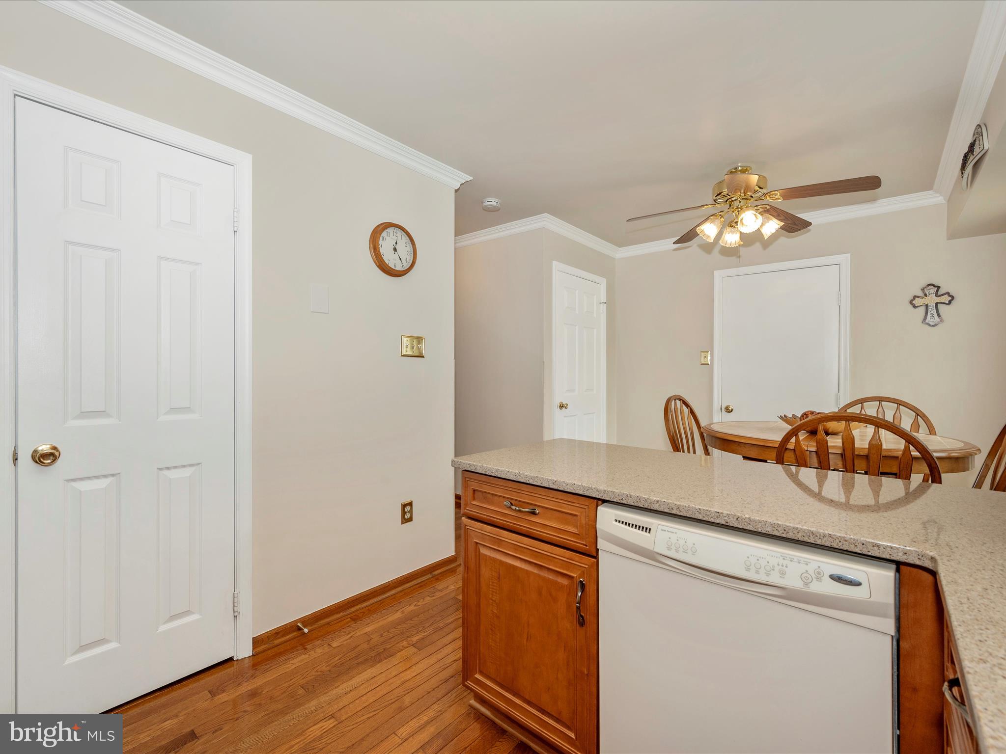 404 Navaho Drive Frederick, MD 21701 - Photo 18 of 55 Kitchen