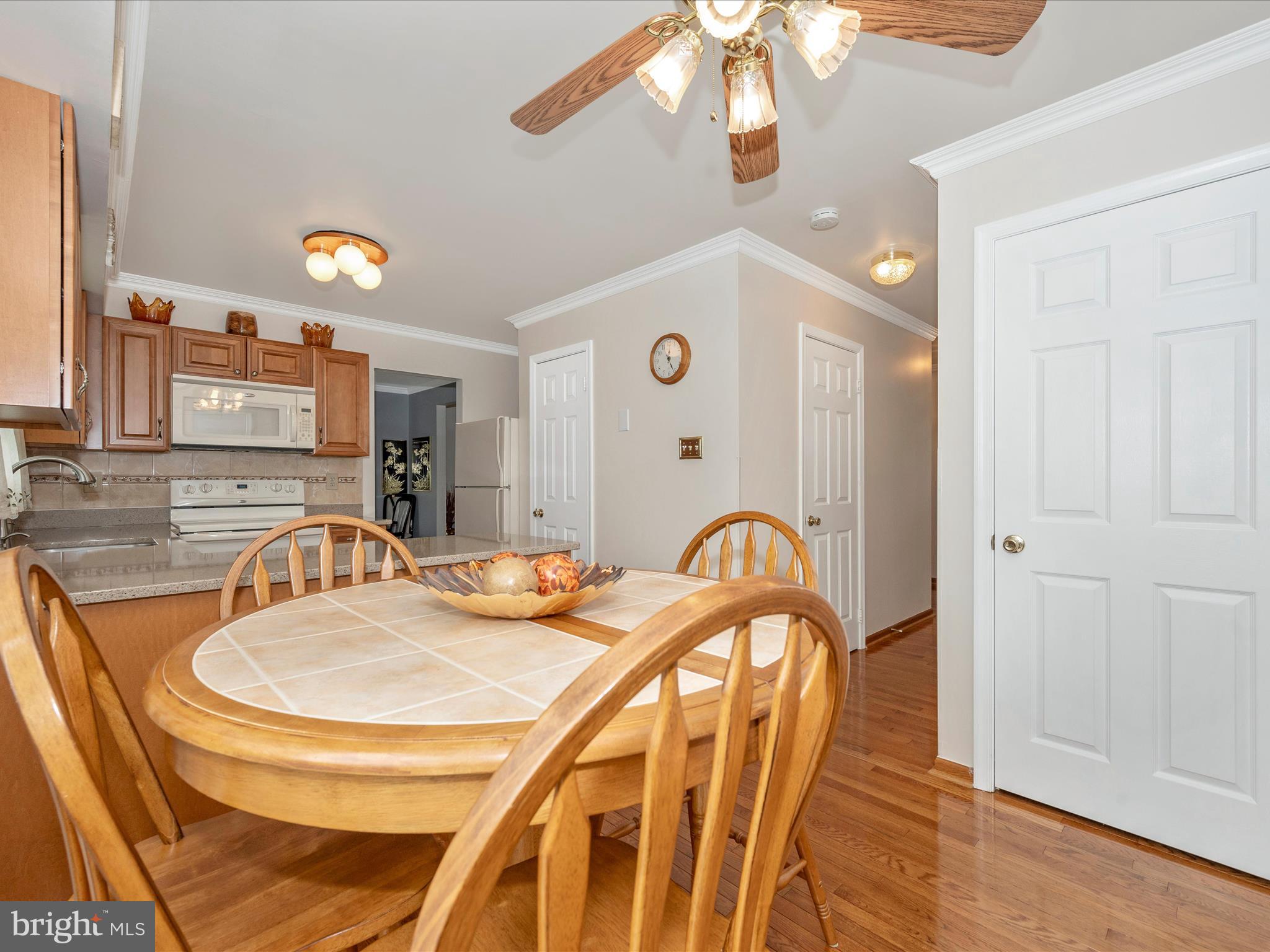 404 Navaho Drive Frederick, MD 21701 - Photo 22 of 55 Breakfast Area