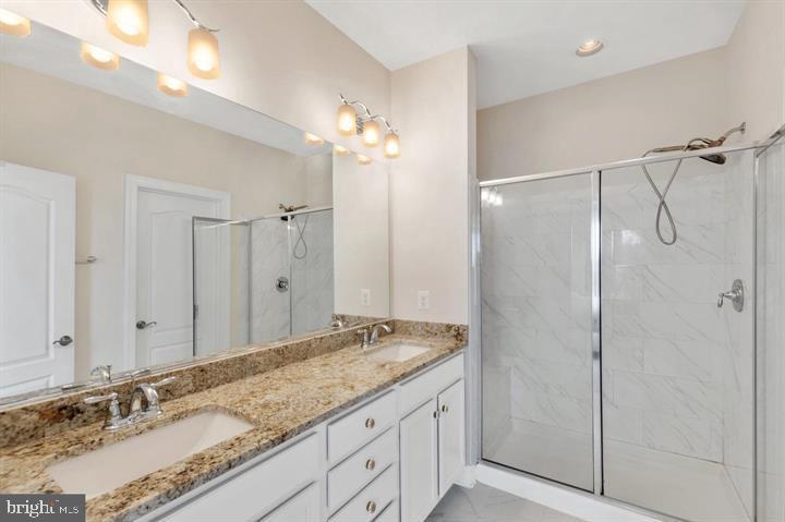 46077 Hall Road Sterling, VA 20166 - Photo 21 of 38