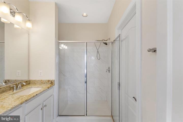 46077 Hall Road Sterling, VA 20166 - Photo 22 of 38