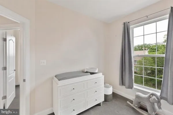 $3,300 | 46077 Hall Road, Sterling, VA 20166