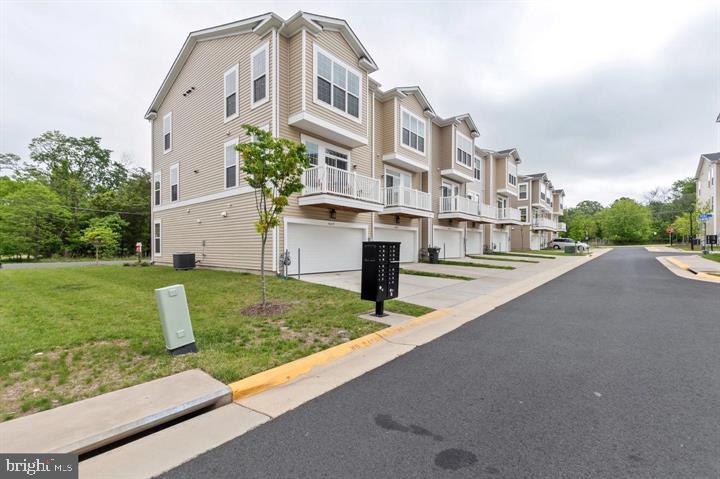 46077 Hall Road Sterling, VA 20166 - Photo 36 of 38