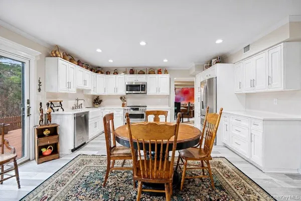 $1,199,000 | 38 Maple Court, Jericho, NY 11753