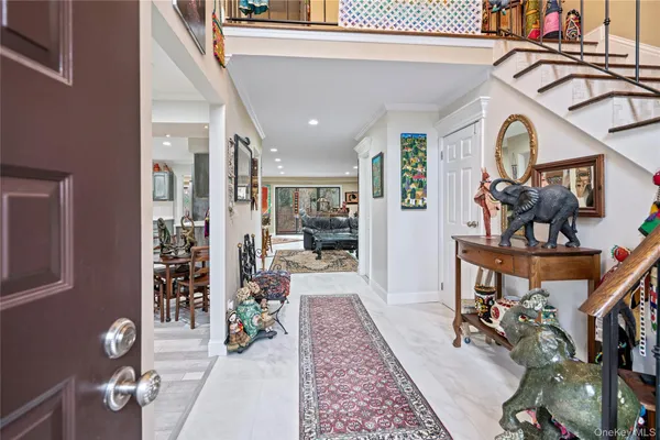 $1,199,000 | 38 Maple Court, Jericho, NY 11753