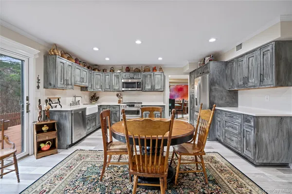 $1,199,000 | 38 Maple Court, Jericho, NY 11753