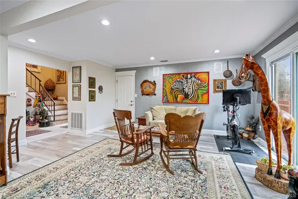 $1,199,000 | 38 Maple Court, Jericho, NY 11753