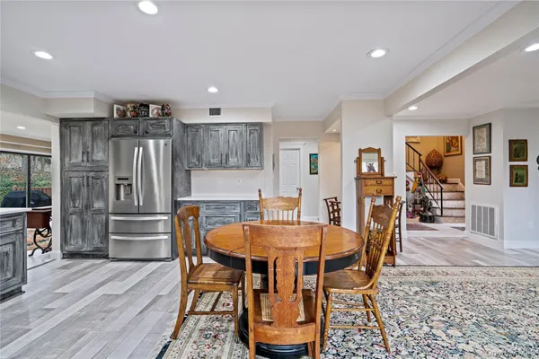 $1,199,000 | 38 Maple Court, Jericho, NY 11753
