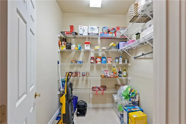 $400,000 | 707 Quail Creek Road, Parsons, KS 67357