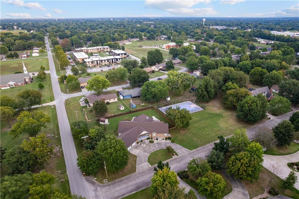 707 Quail Creek Road Parsons, KS 67357 - Photo 6 of 97