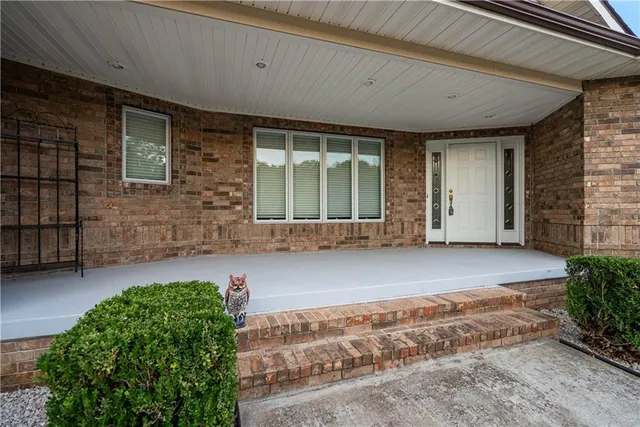 $400,000 | 707 Quail Creek Road, Parsons, KS 67357