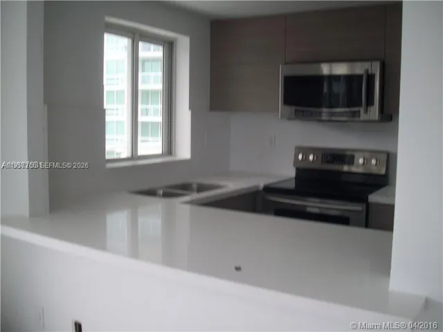 $3,700 | 1402 Brickell Bay Drive, Unit 1103, Miami, FL 33131