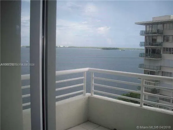 $3,700 | 1402 Brickell Bay Drive, Unit 1103, Miami, FL 33131