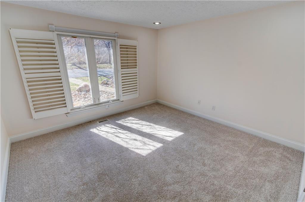 6720 Creek Ridge Trail Indianapolis, IN 46256 - Photo 39 of 50 Gallery Image 39