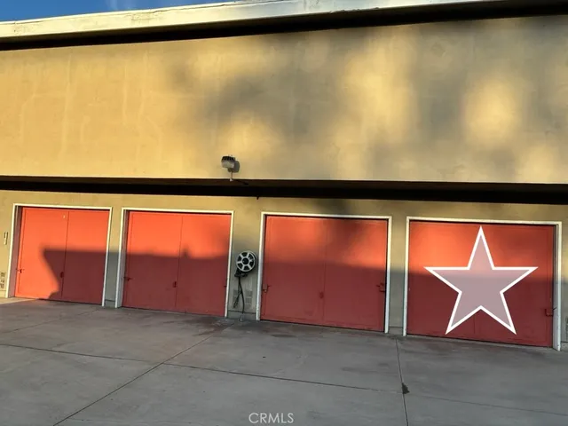 $2,295 | 16971 Hoskins Lane, Unit 2, Huntington Beach, CA 92649