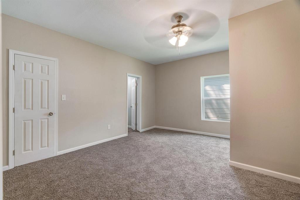 562 1st Street Southwest Paris, TX 75460 - Photo 12 of 16