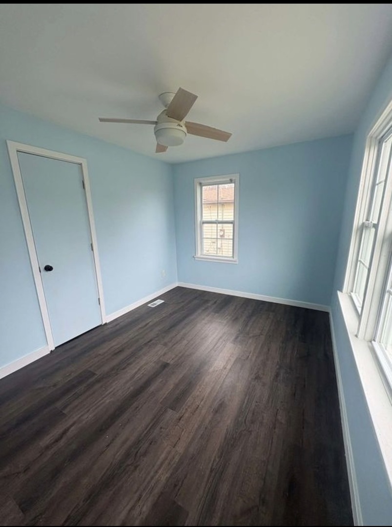 818 South Church Street Carmi, IL 62821 - Photo 6 of 17 Gallery Image 6