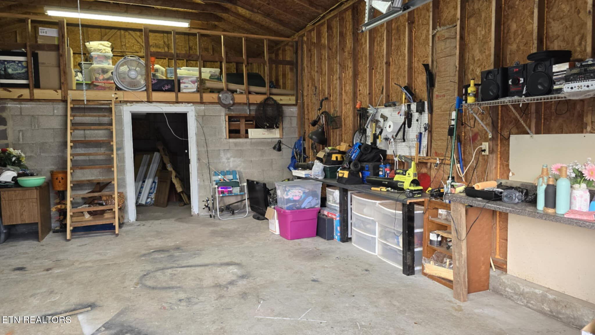 505 Cherokee Avenue Clinton, TN 37716 - Photo 11 of 32 4740925664769207675