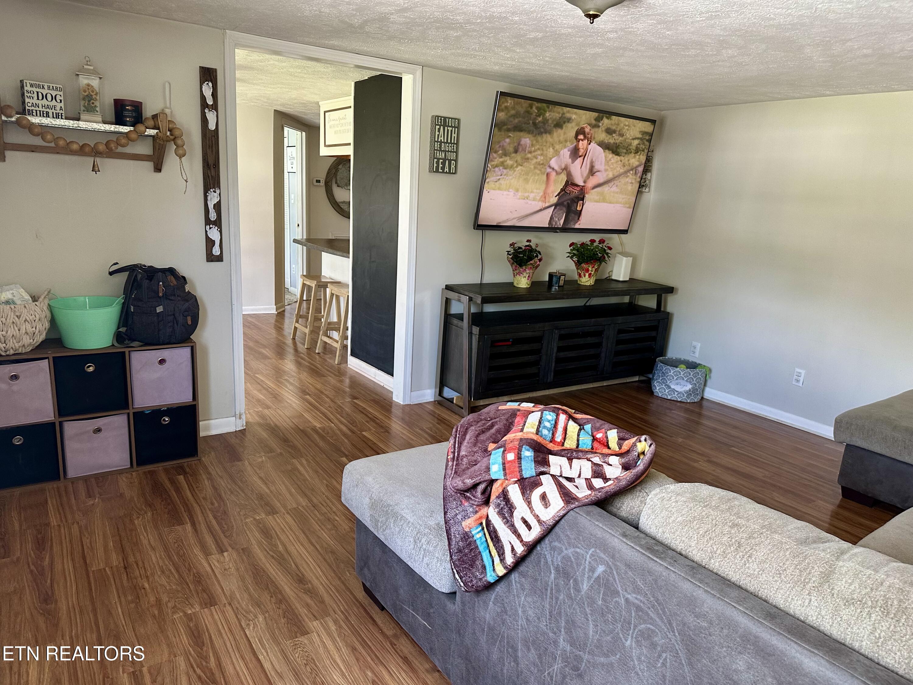 505 Cherokee Avenue Clinton, TN 37716 - Photo 15 of 32 IMG_7146