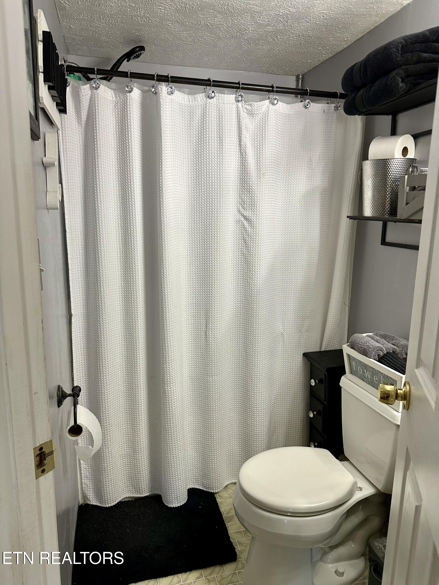 505 Cherokee Avenue Clinton, TN 37716 - Photo 23 of 32 IMG_7140