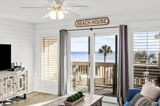 a view of a entrance door of the house