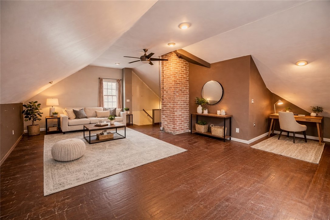 332 Mt Vernon Avenue Rochester, NY 14620 - Photo 32 of 38 This image has been virtually staged.