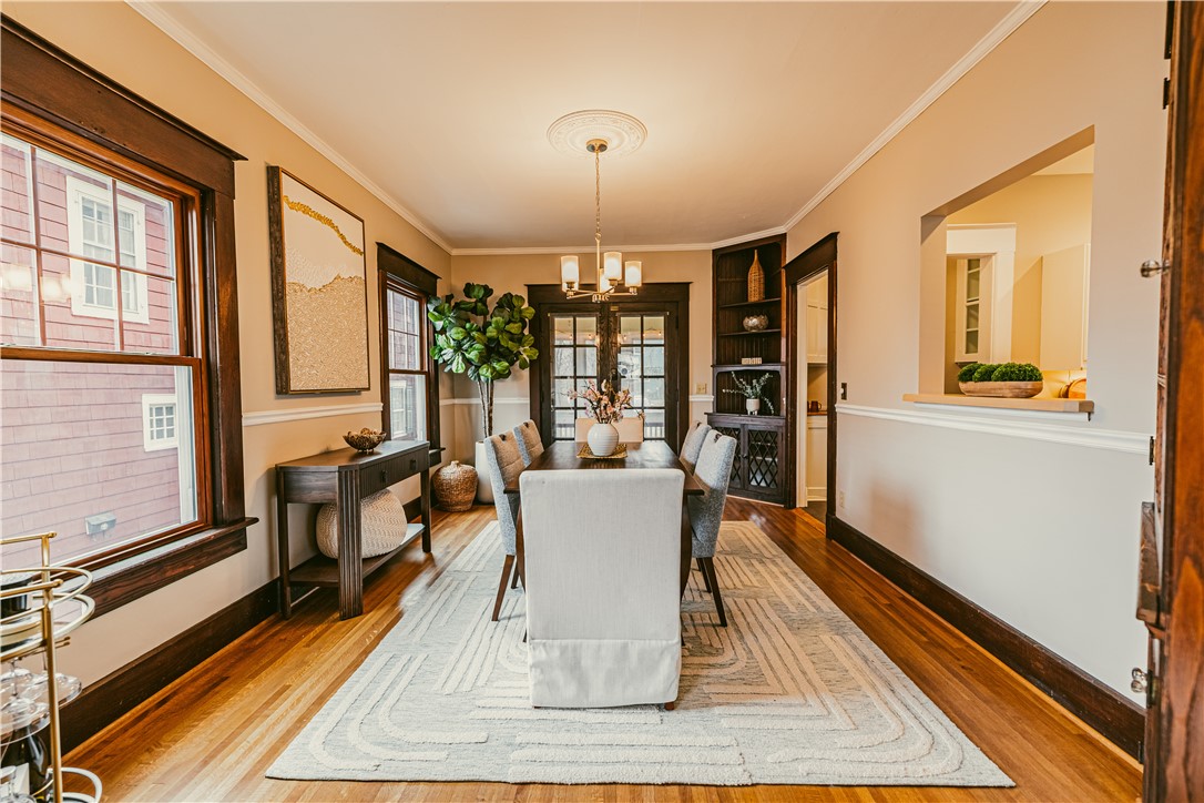 332 Mt Vernon Avenue Rochester, NY 14620 - Photo 7 of 38