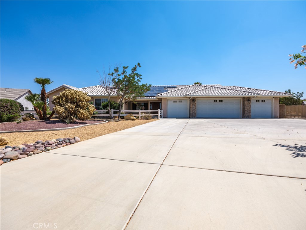 13511 Paoha Road Apple Valley, CA 92308 - Photo 1 of 1 Gallery Image 1