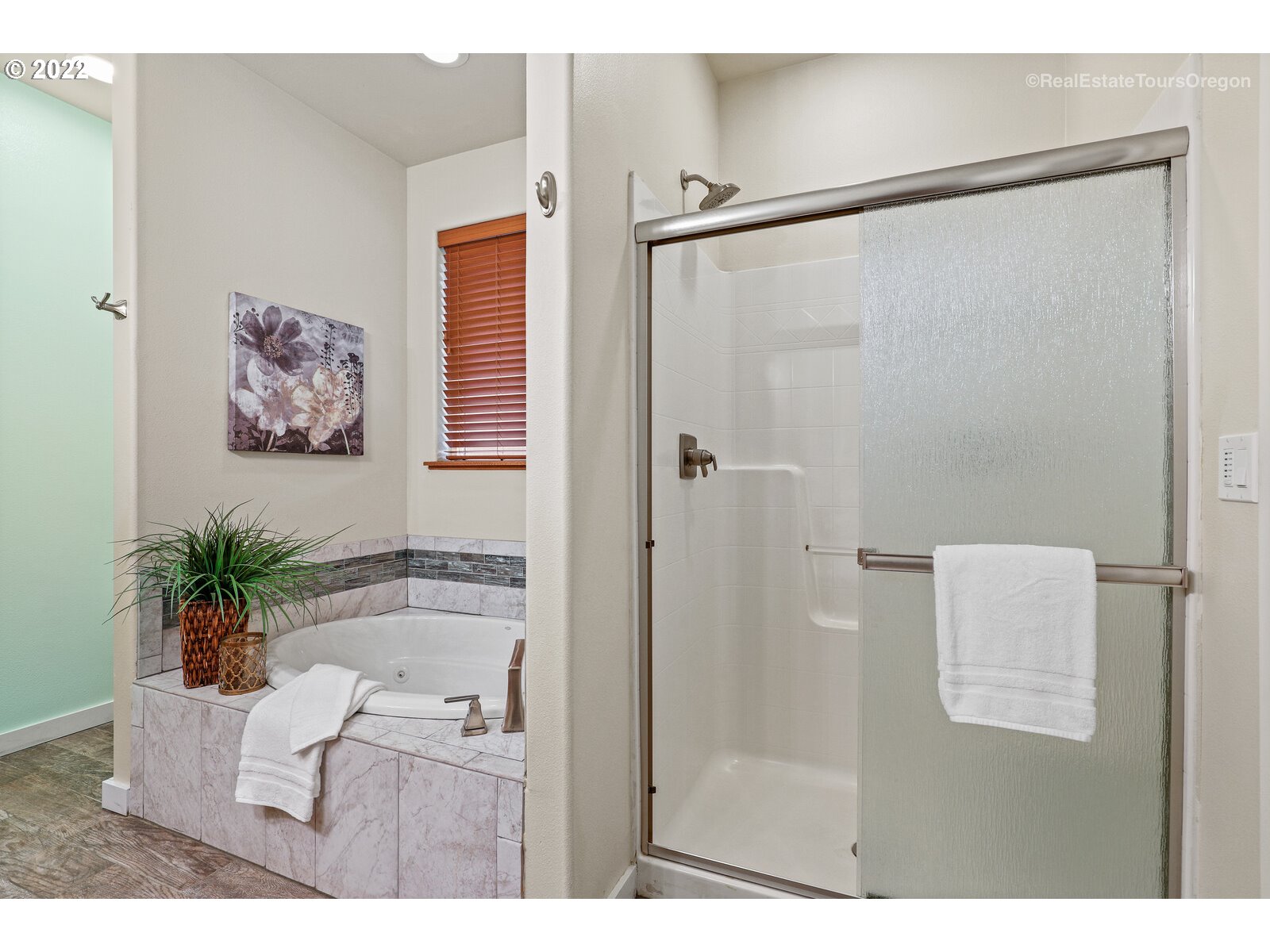 12380 Northeast Red Hills Road Newberg, OR 97132 - Photo 17 of 32 Gallery Image 17