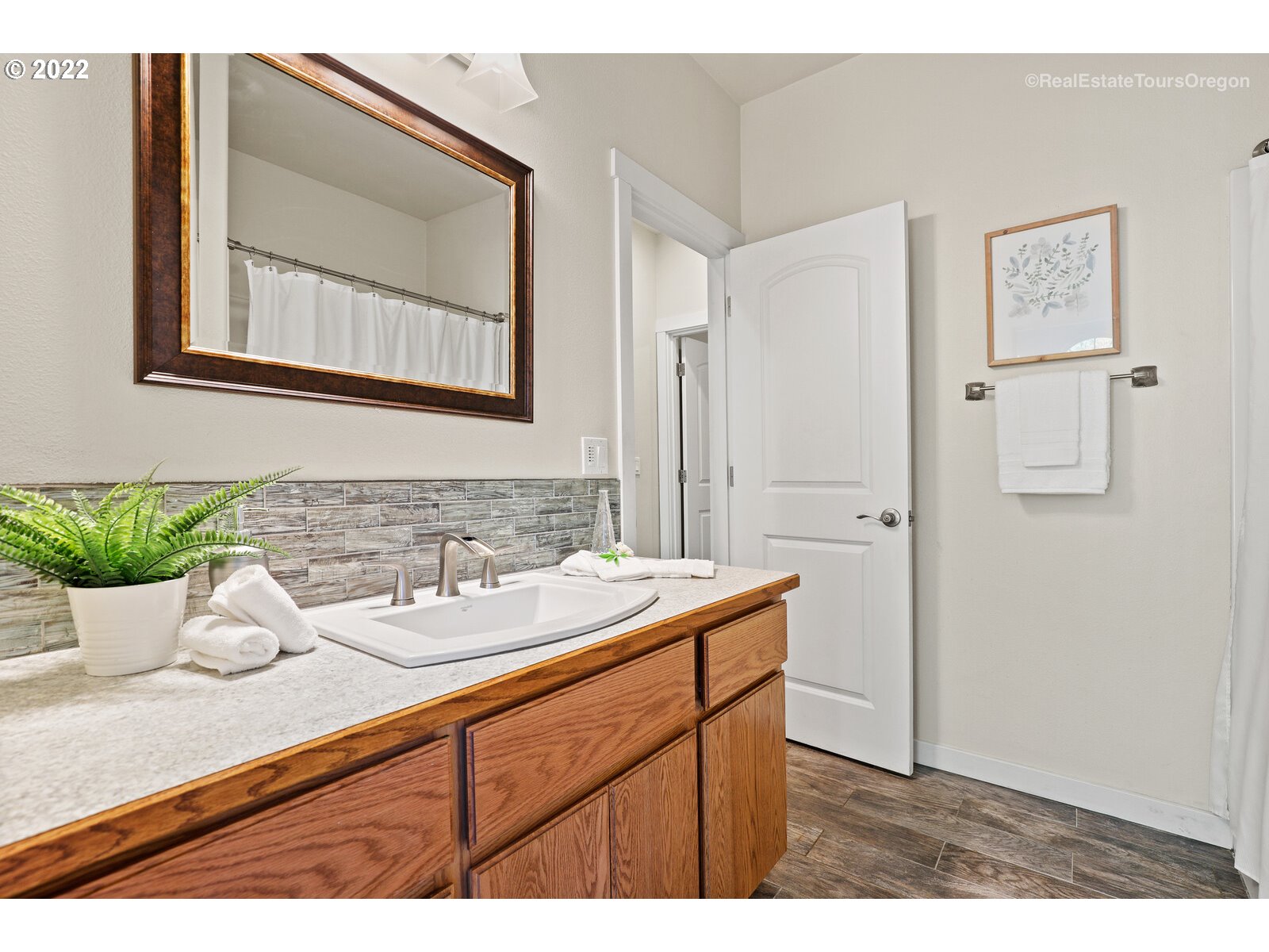 12380 Northeast Red Hills Road Newberg, OR 97132 - Photo 20 of 32 Gallery Image 20