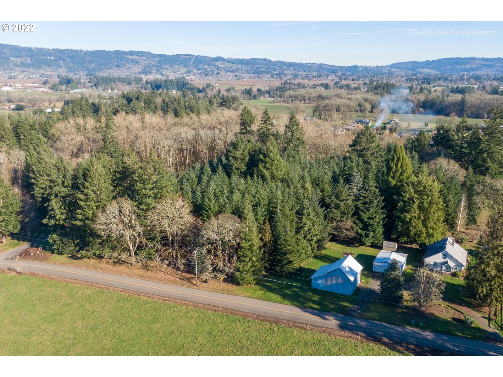 12380 Northeast Red Hills Road Newberg, OR 97132 - Photo 31 of 32 Gallery Image 31