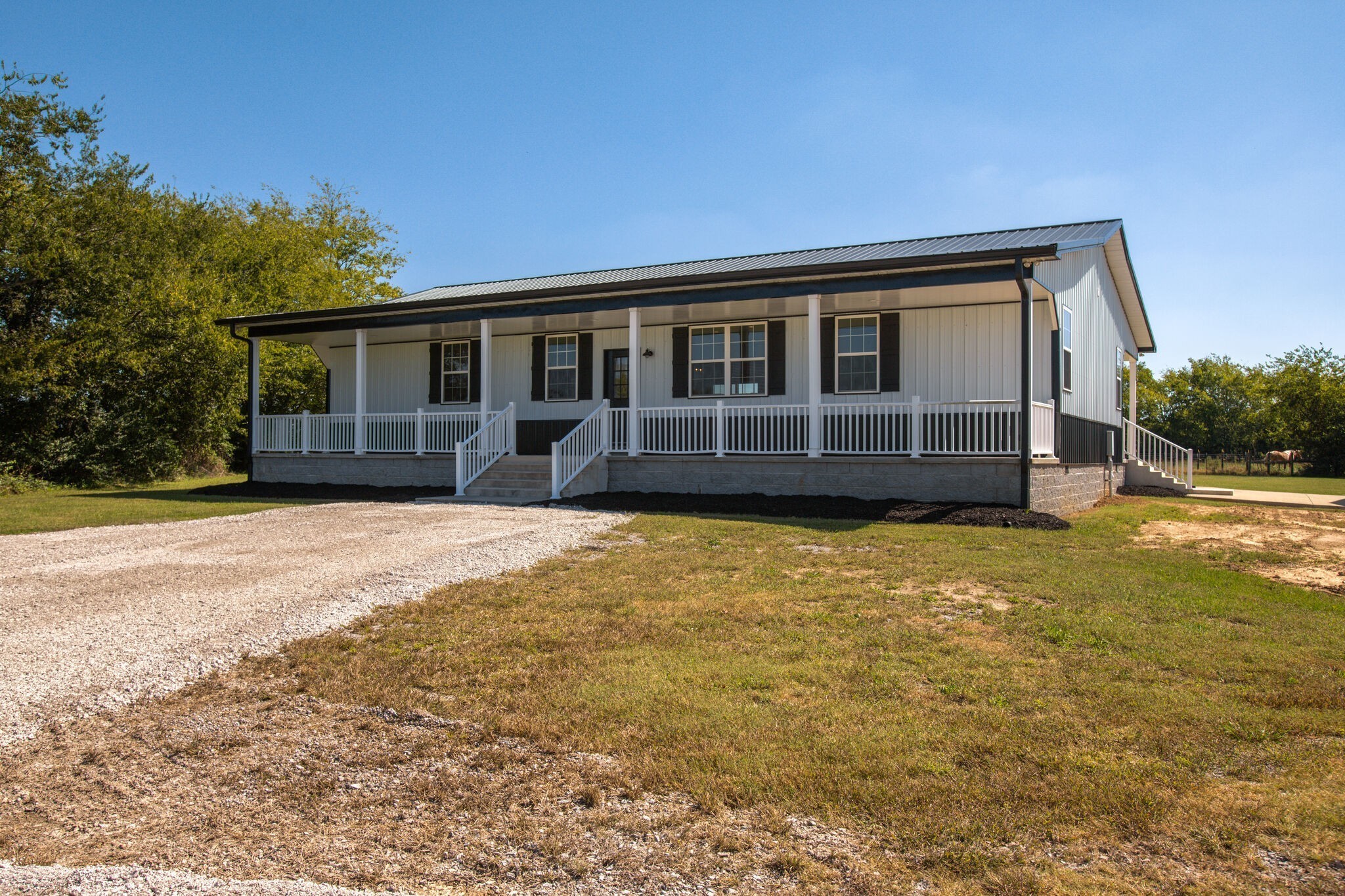 103 Heath Branch Road Chapel Hill, TN 37034 - Photo 4 of 49 a view of a house with a yard