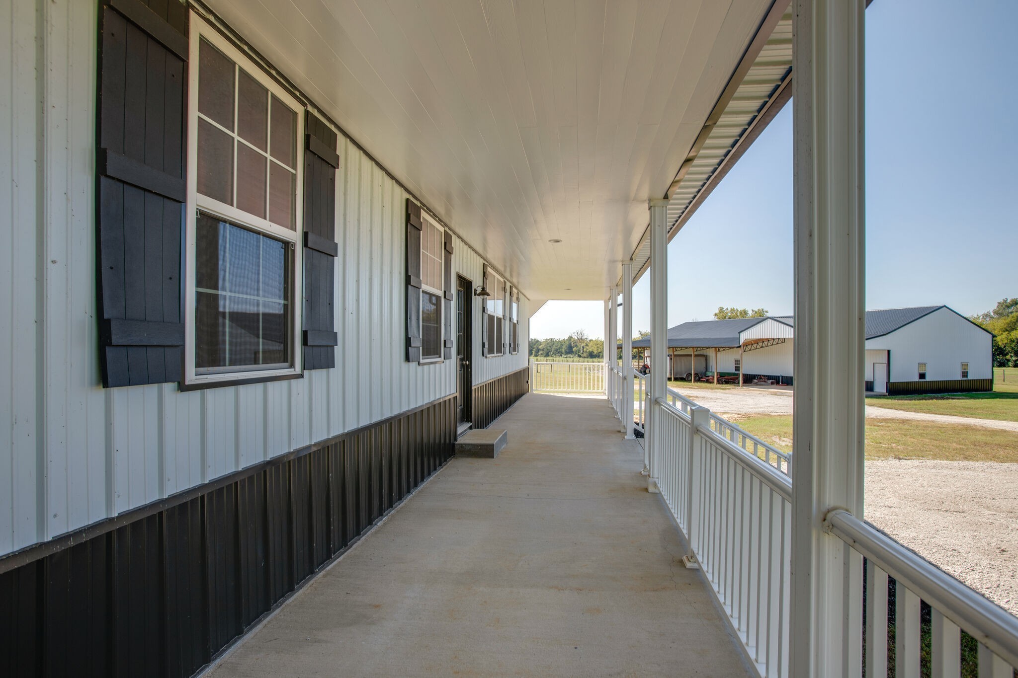 103 Heath Branch Road Chapel Hill, TN 37034 - Photo 6 of 49 a view of a balcony