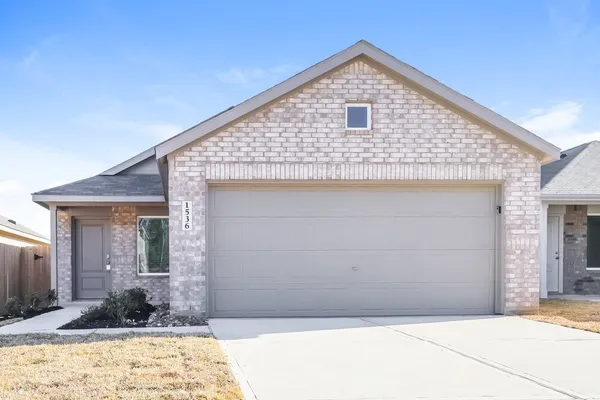 $1,555 | 1536 Sunset Ridge Drive, Conroe, TX 77306