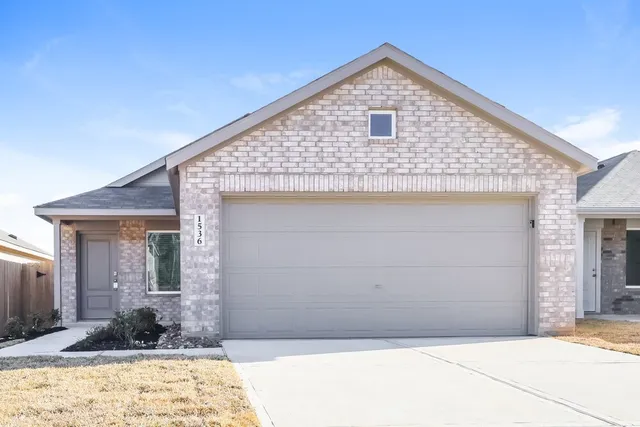 $1,705 | 1536 Sunset Ridge Drive, Conroe, TX 77306