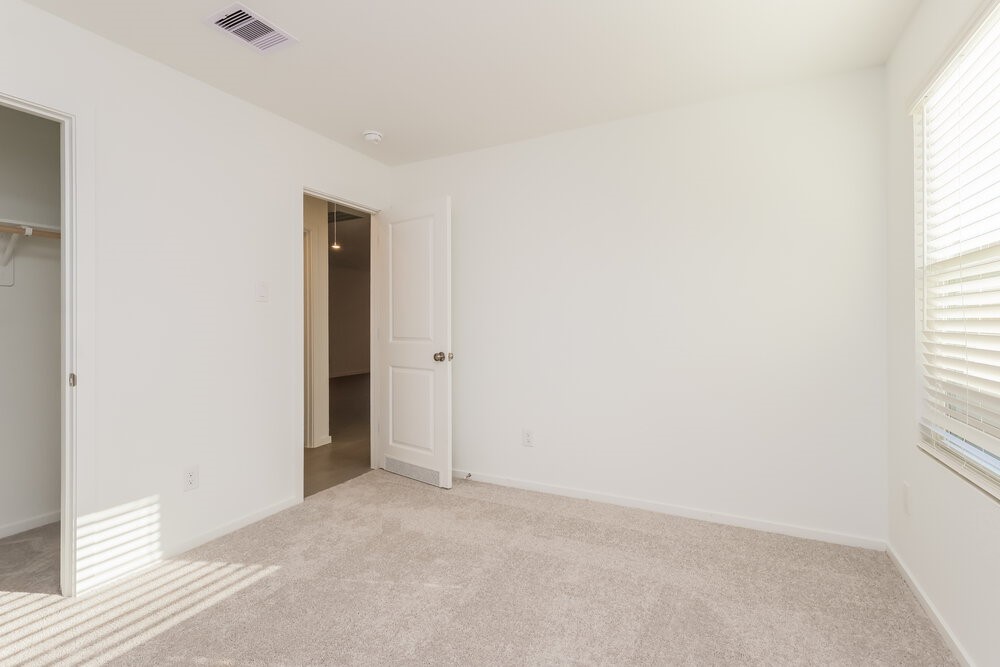 1536 Sunset Ridge Drive Conroe, TX 77306 - Photo 14 of 16