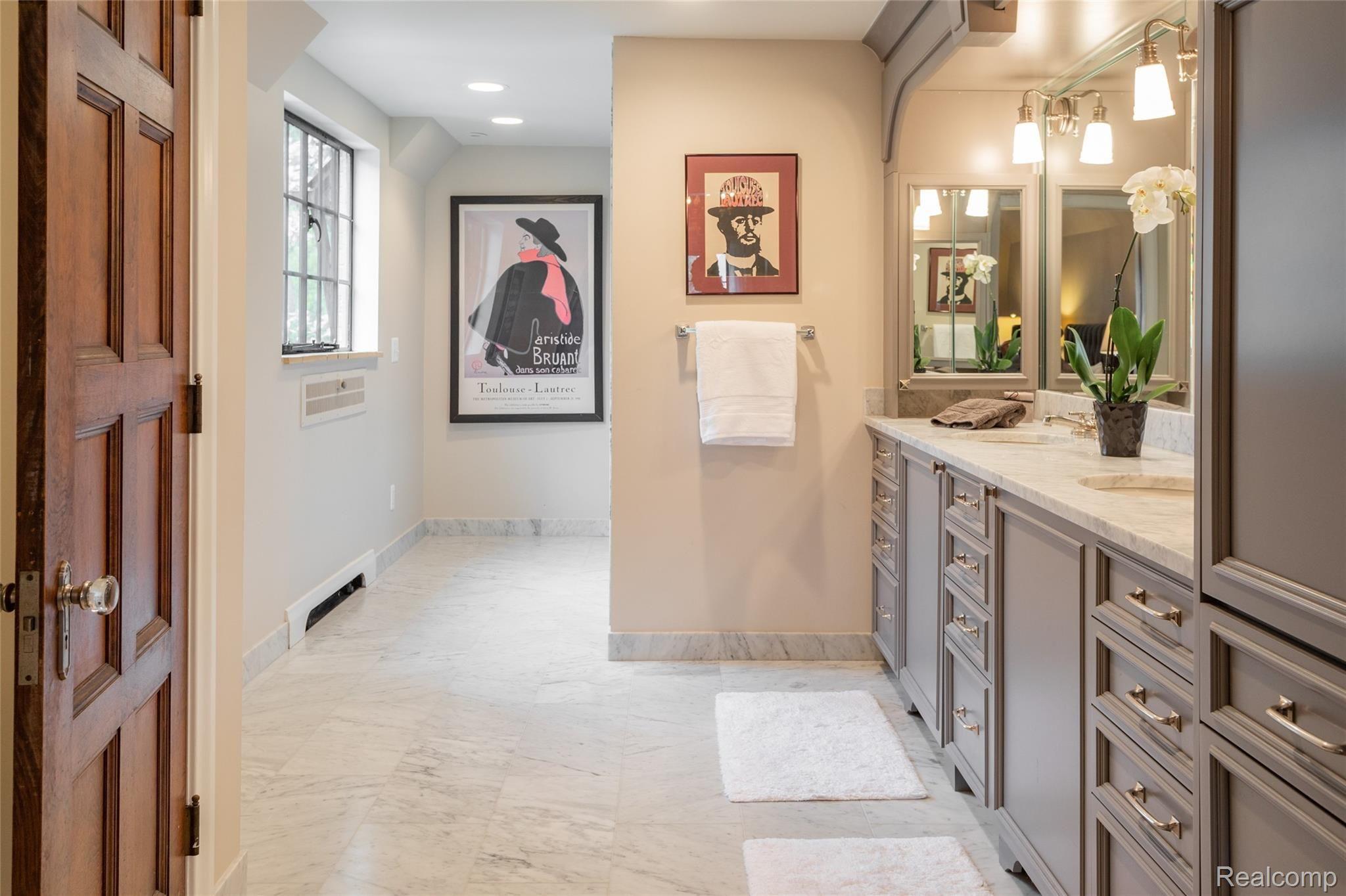 304 Barden Road Bloomfield Hills, MI 48304 - Photo 27 of 53 24.jpg