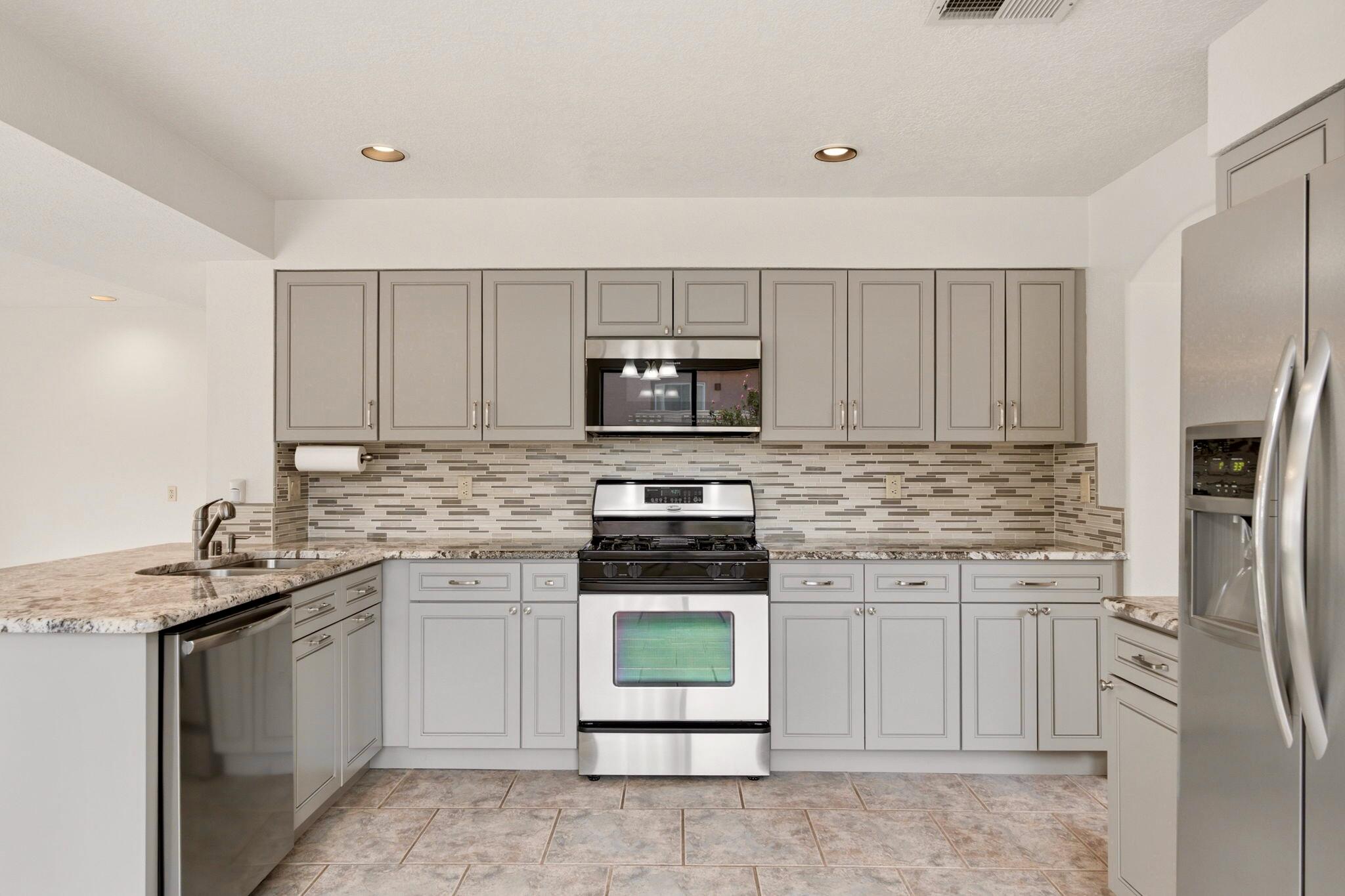 8604 Vineyard Ridge Road Northeast Albuquerque, NM 87122 - Photo 7 of 30 Gallery Image 7