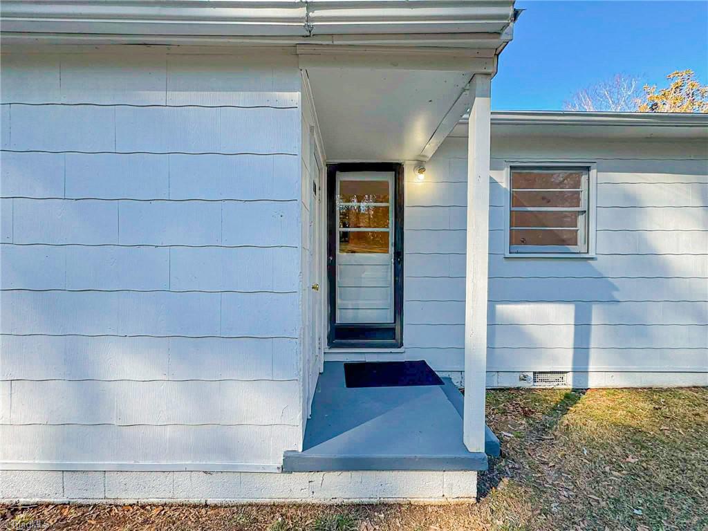 1012 Meadowbrook Boulevard High Point, NC 27260 - Photo 11 of 16