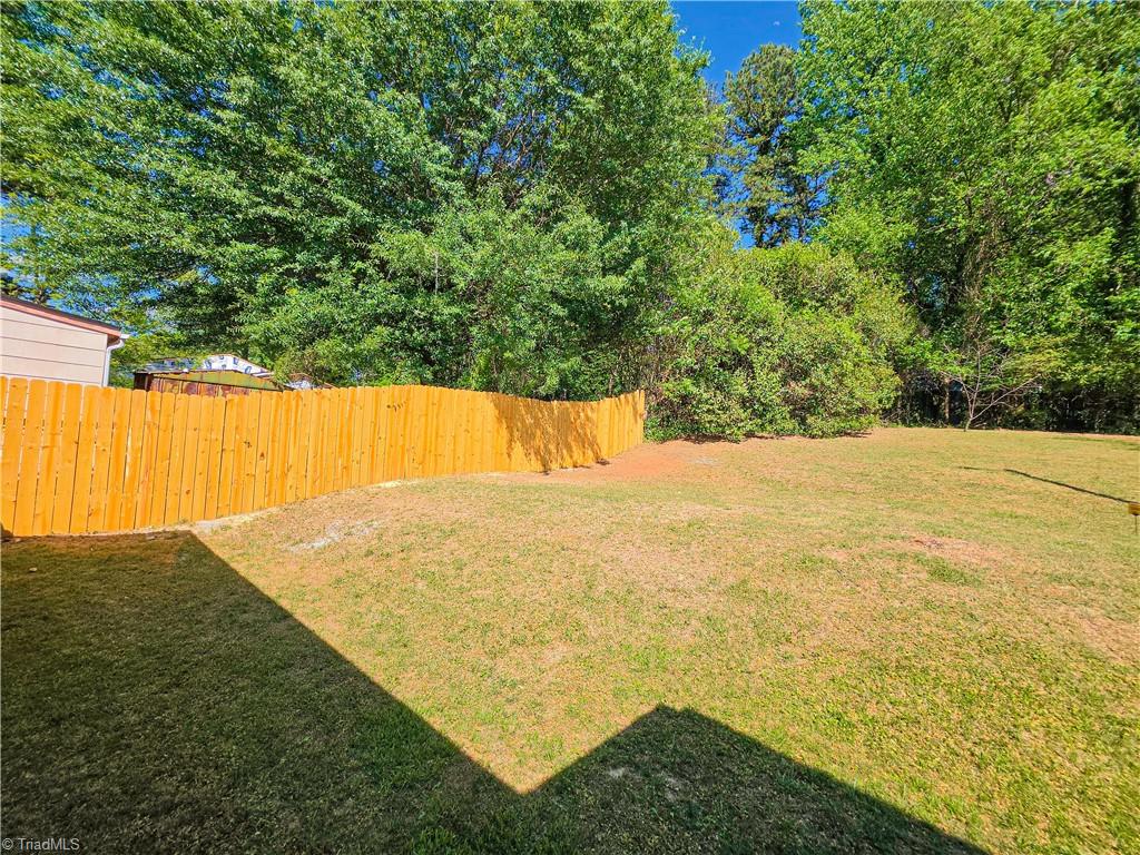 1012 Meadowbrook Boulevard High Point, NC 27260 - Photo 15 of 18