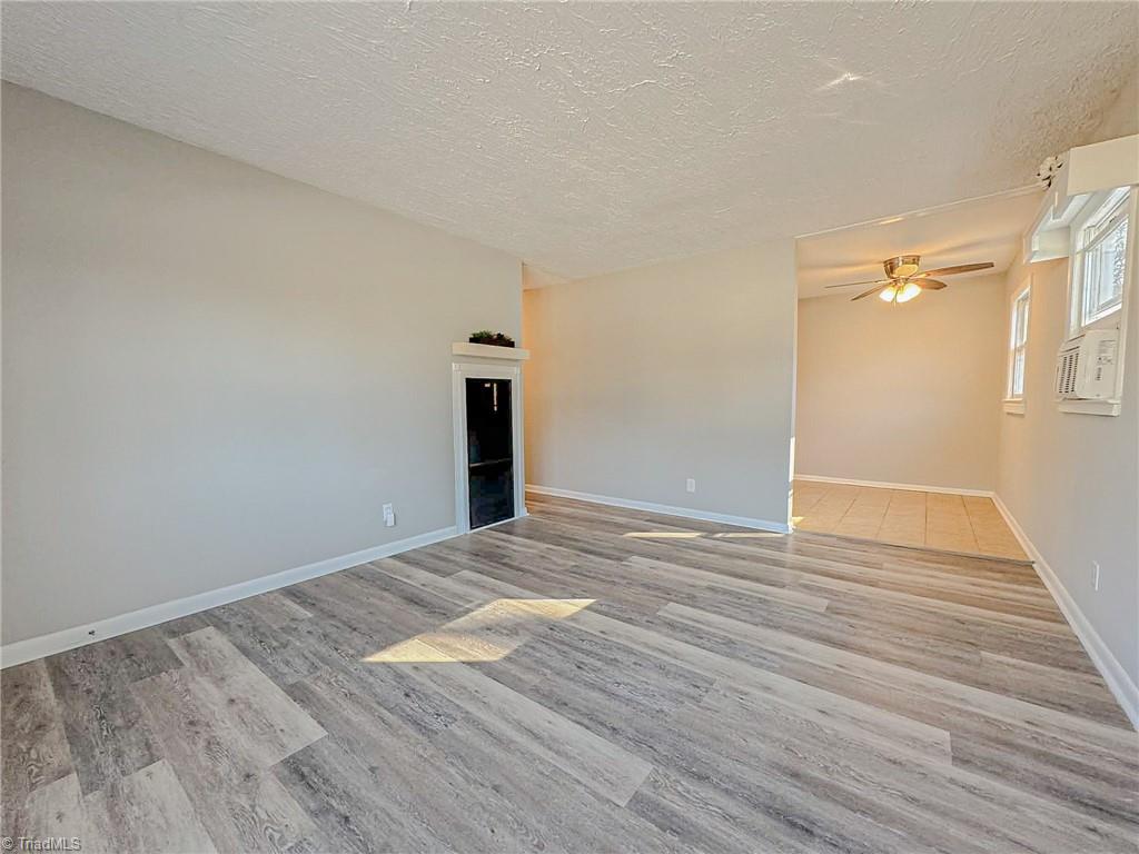 1012 Meadowbrook Boulevard High Point, NC 27260 - Photo 3 of 16