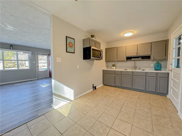 $159,900 | 1012 Meadowbrook Boulevard, High Point, NC 27260