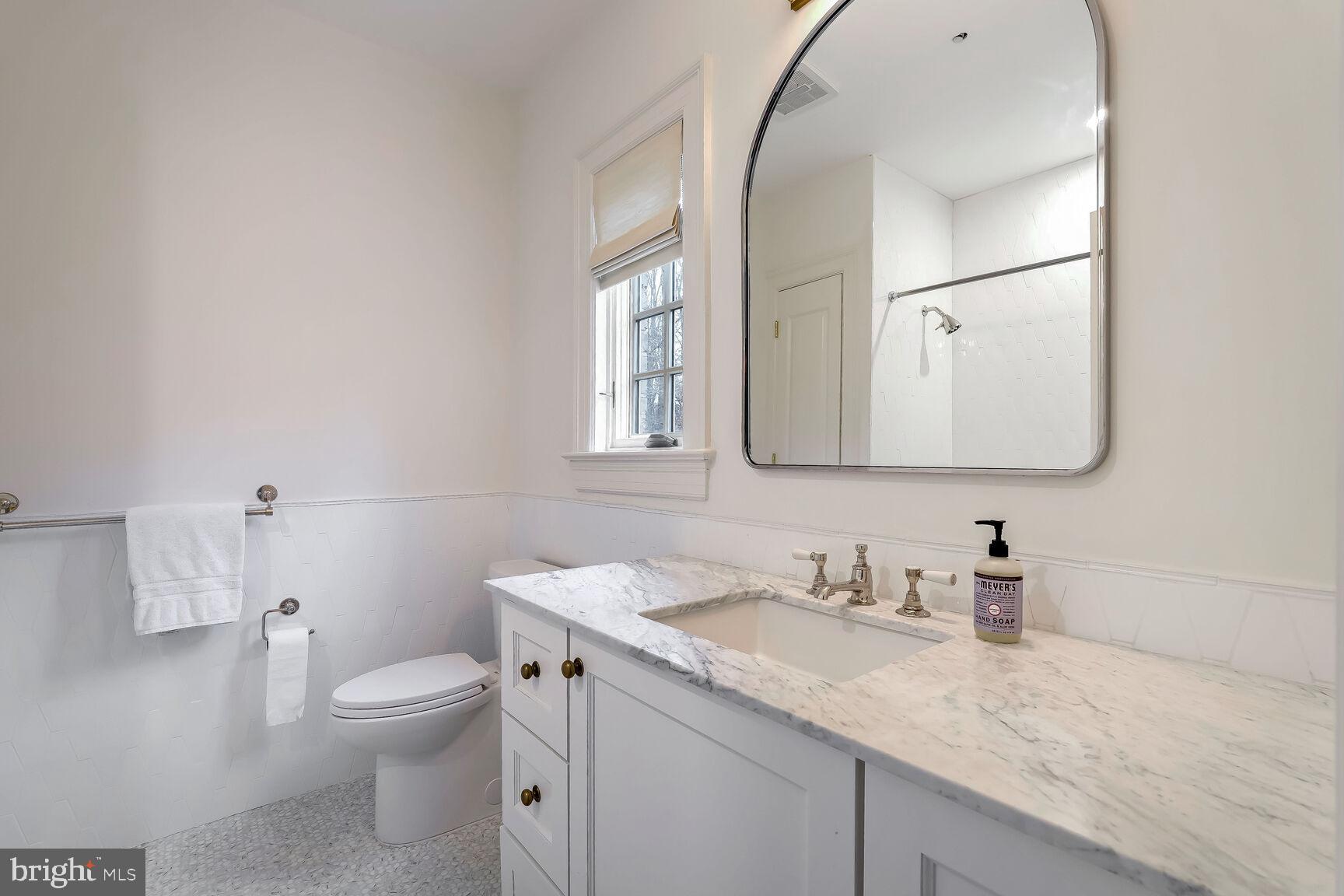 4825 Dexter Terrace Northwest Washington, DC 20007 - Photo 30 of 56