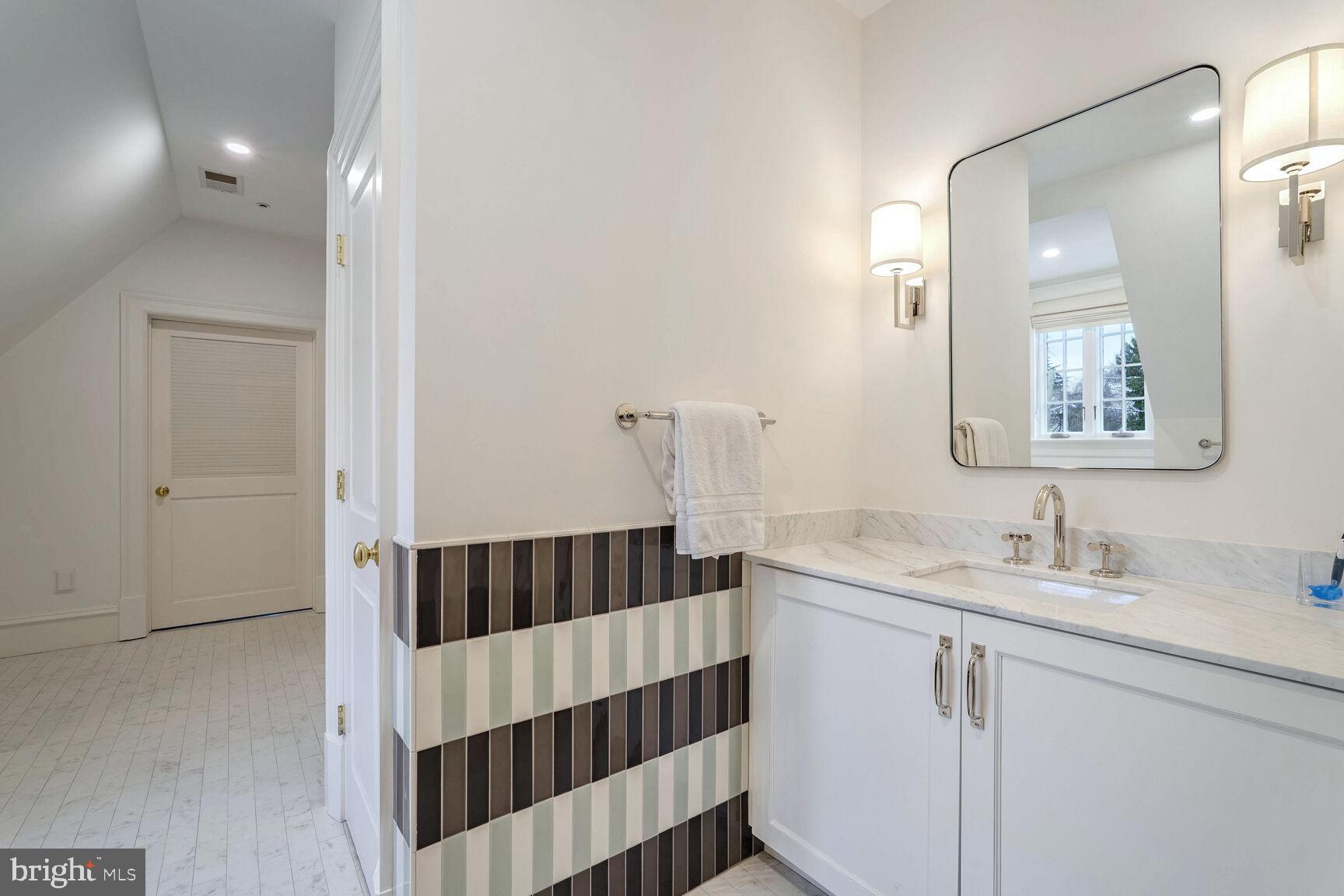 4825 Dexter Terrace Northwest Washington, DC 20007 - Photo 40 of 56