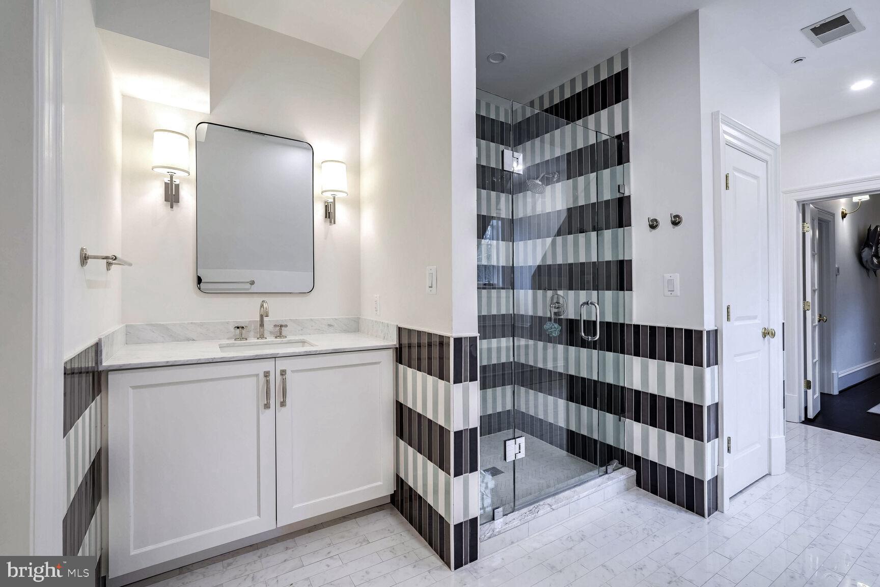 4825 Dexter Terrace Northwest Washington, DC 20007 - Photo 41 of 56