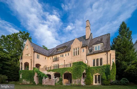 $11,500,000 | 4825 Dexter Terrace Northwest, Washington, DC 20007