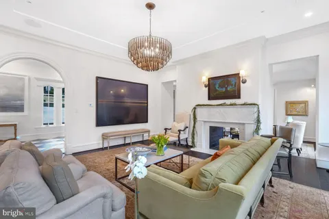 $11,500,000 | 4825 Dexter Terrace Northwest, Washington, DC 20007