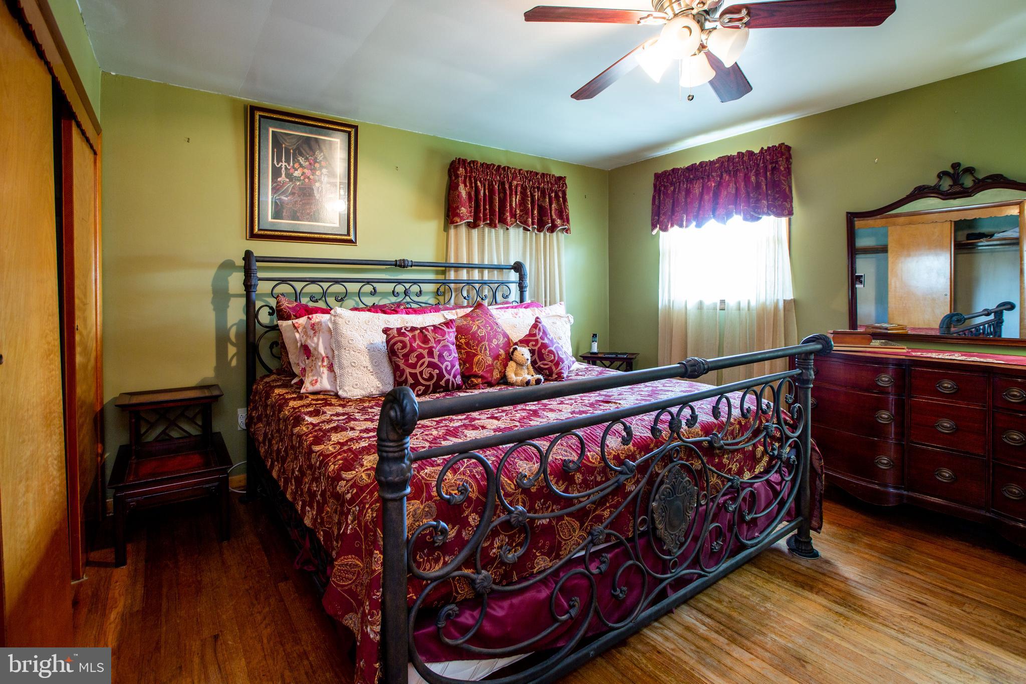 25 Alton Road Hamilton, NJ 08619 - Photo 12 of 22 Gallery Image 12