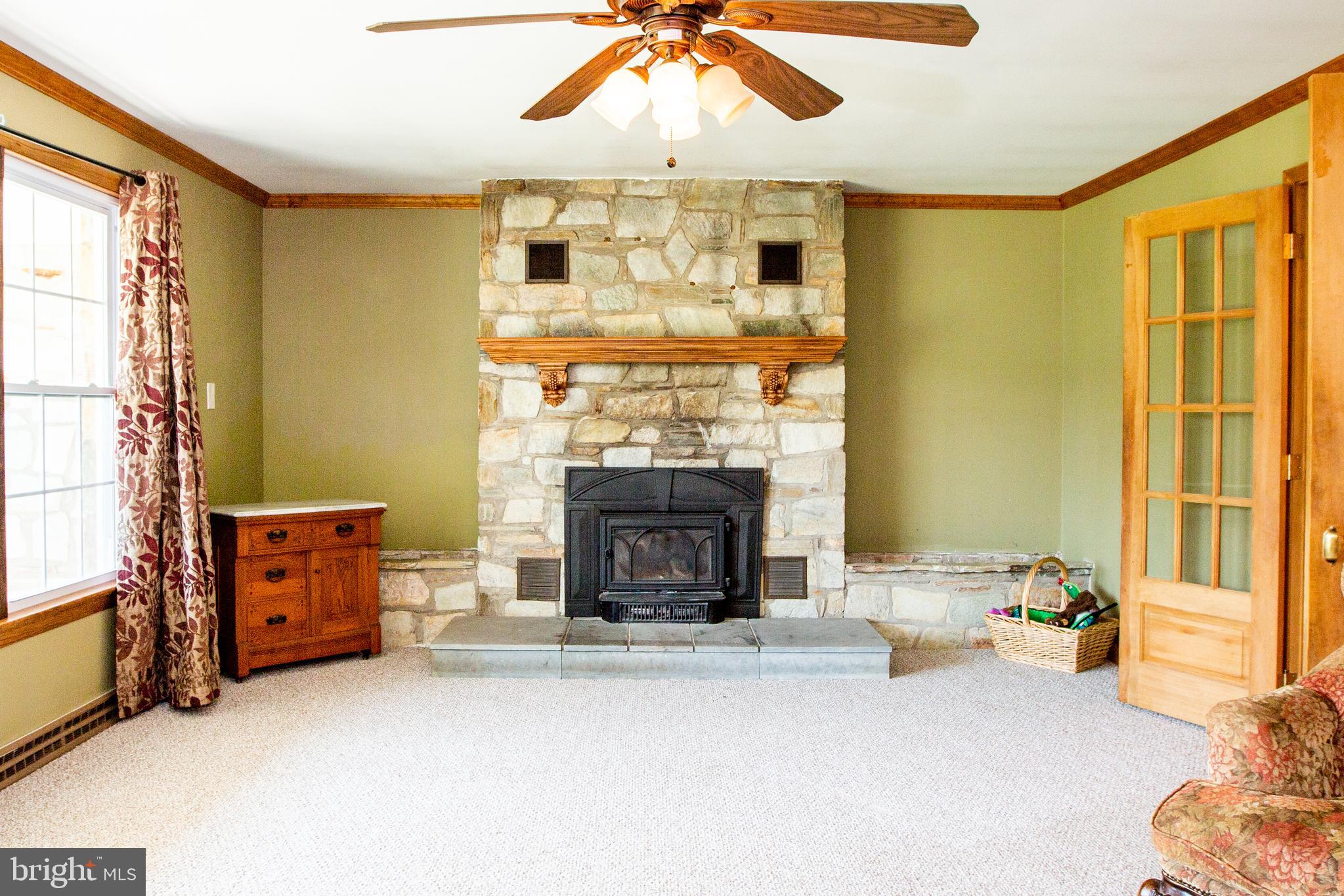 25 Alton Road Hamilton, NJ 08619 - Photo 3 of 22 Gallery Image 3