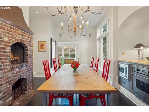 $2,195,000 | 806 Southwest Davenport Street, Portland, OR 97201