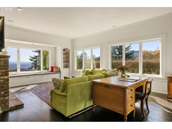 $2,195,000 | 806 Southwest Davenport Street, Portland, OR 97201